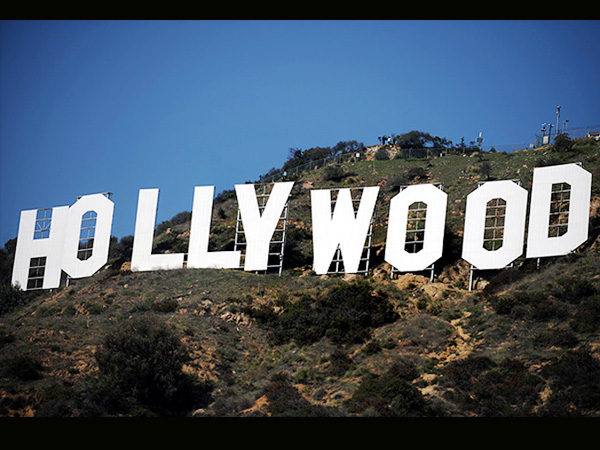 Anger as GPS drives tourists to Hollywood icon | Inquirer Technology