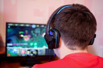 Video gaming addiction to be recognized by WHO as a mental health ...