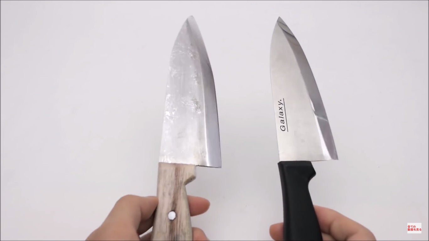 Japanese YouTuber turns aluminum foil into sharp kitchen knife
