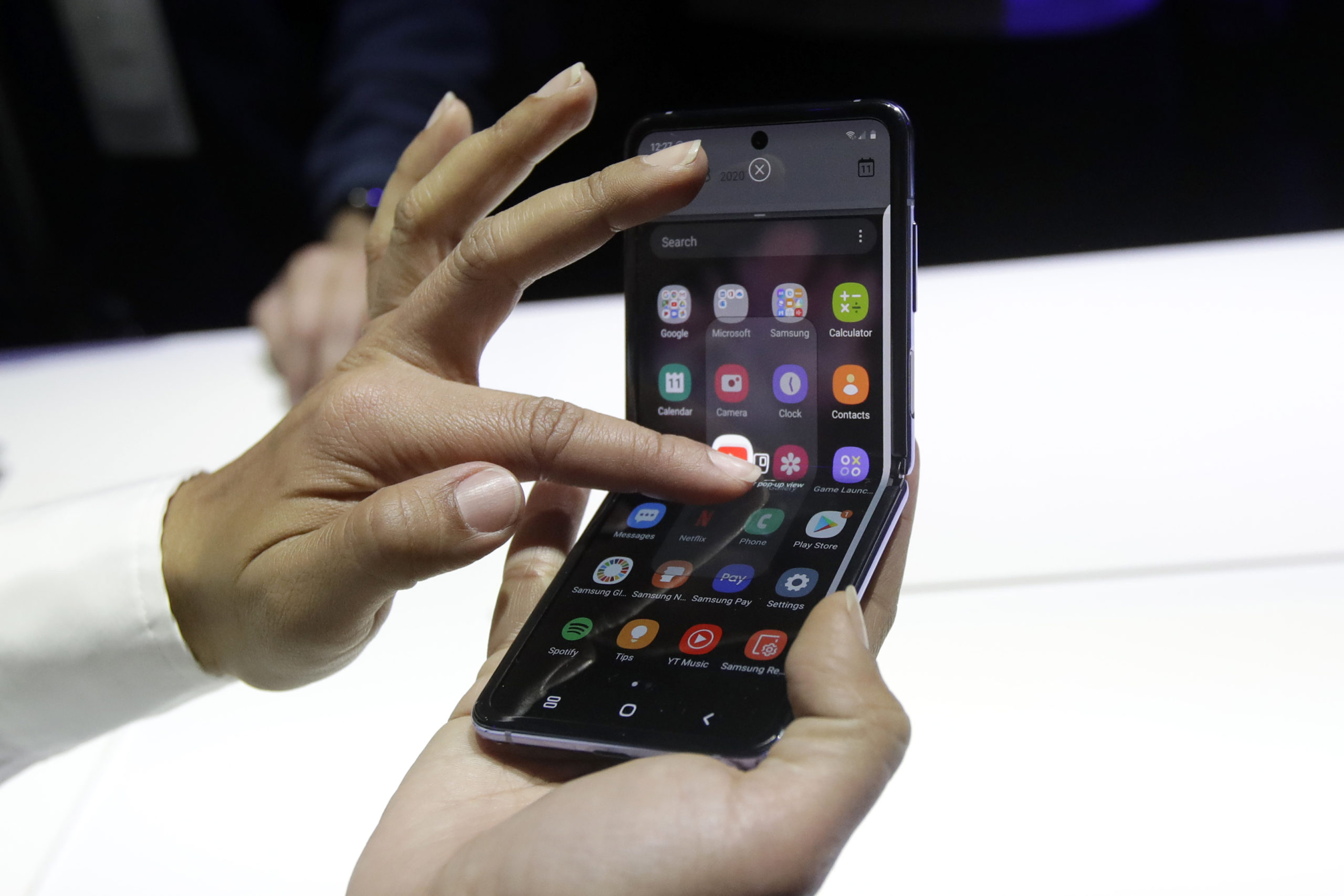 Samsung's new foldable phone Cheaper, but still a novelty Inquirer