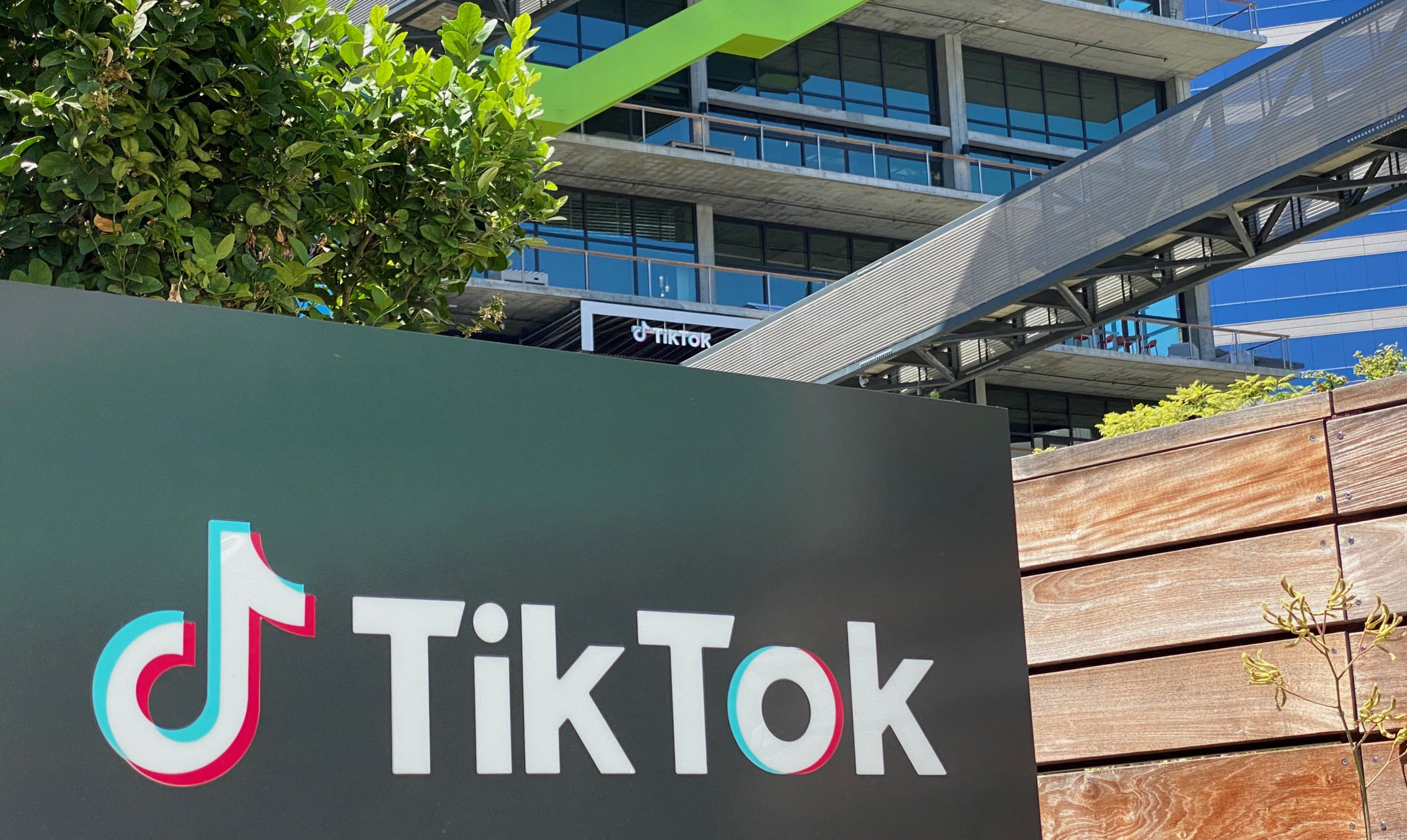 TikTok slashes hundreds of jobs in AI shift