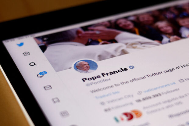 A view shows Twitter account of Pope Francis after losing the verified blue status in this illustration photo taken, April 21, 2023. RE