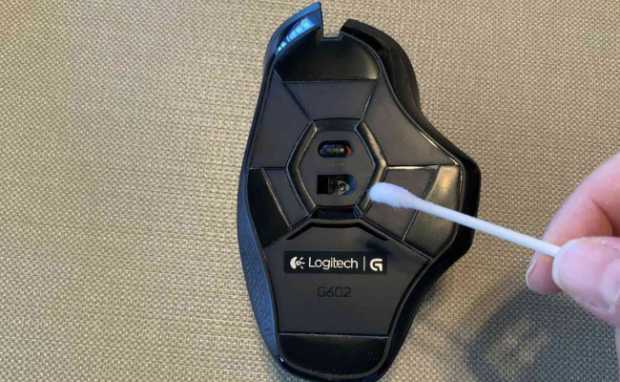 This shows a way to fix mouse lag.