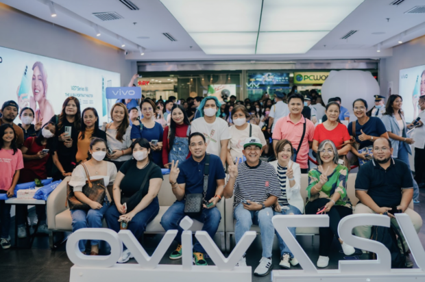 Mainers with Maine Aura with vivo 3