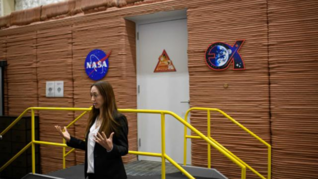 NASA Staff Engage in Year-long Mars Simulation