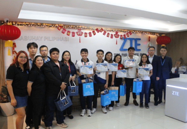 This is a photo of the students celebrated by the ZTE scholarship program.