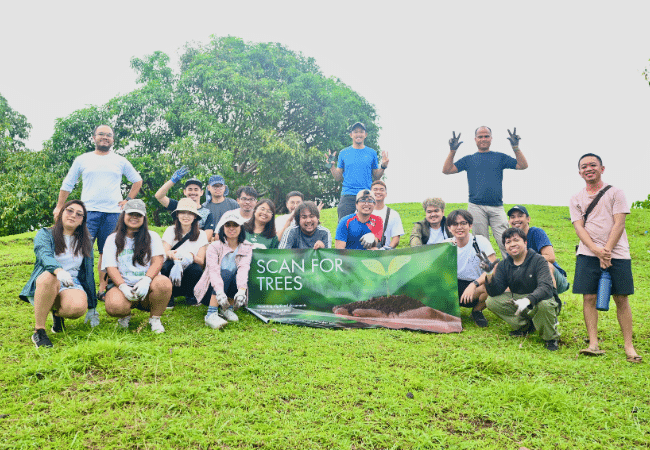 Ito ay isang larawan na kuha mula kay Sansan "I-scan ang mga Puno" proyekto. Ang Sansan Global Development Center ay naglunsad ng tree-planting program sa Cebu