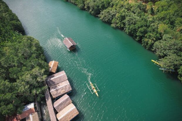 Ito ay kumakatawan sa mga sinaunang Pilipino boating.