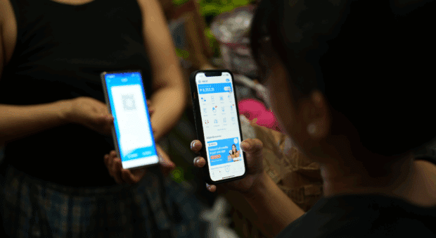 Ang pag-access sa online gaming sa pamamagitan ng tampok na 