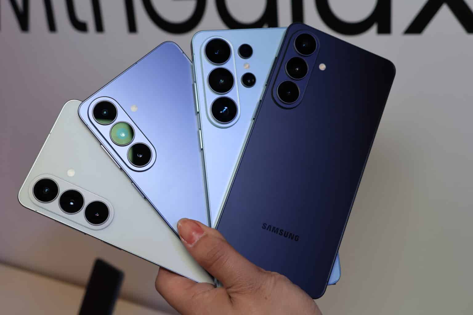 Smart opens pre-orders for Samsung Galaxy S26 series