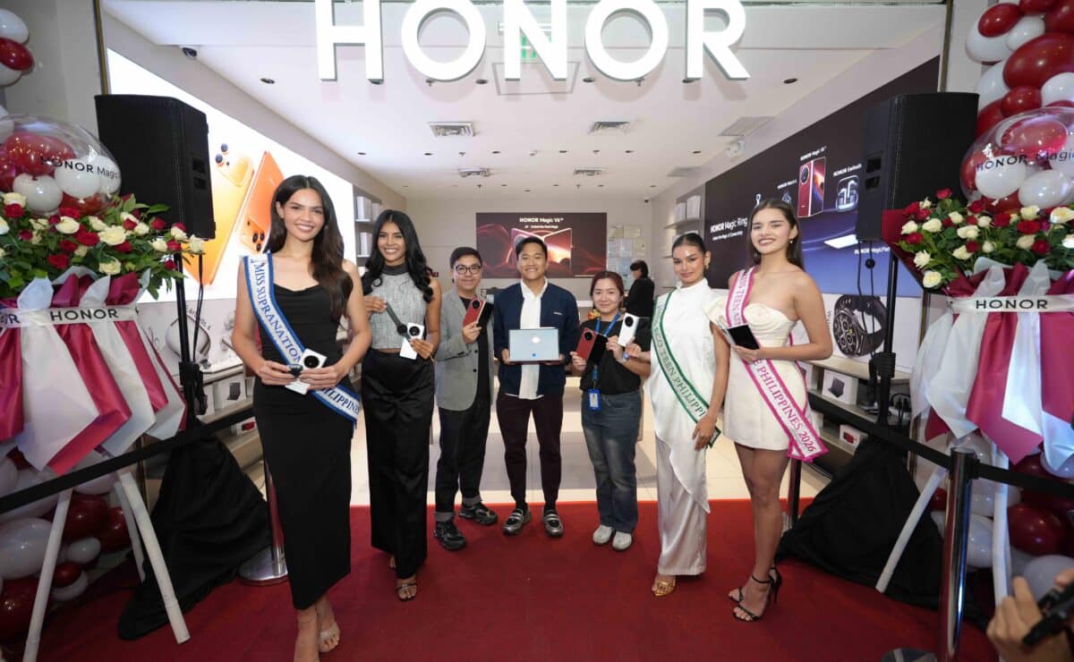 HONOR Magic V6