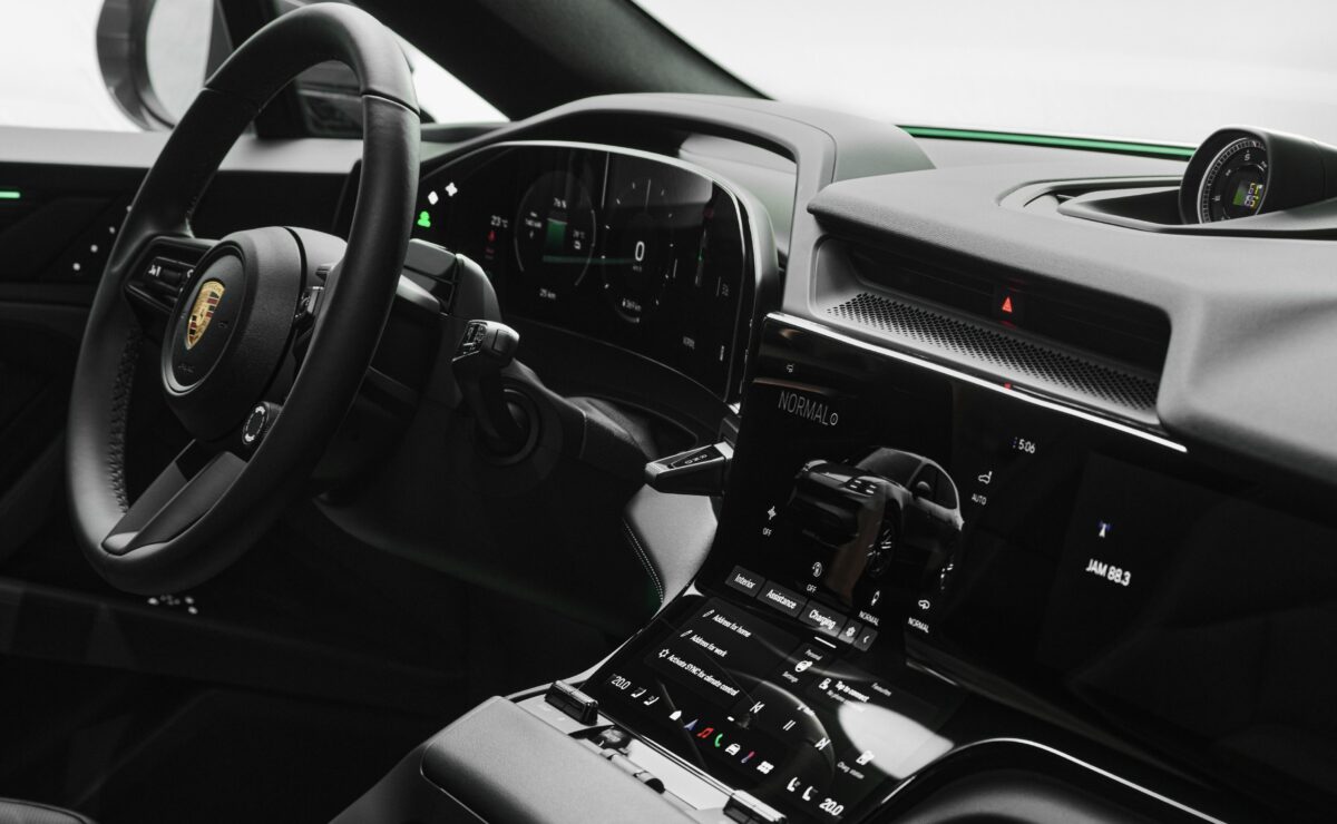 porsche cayenne interior electric