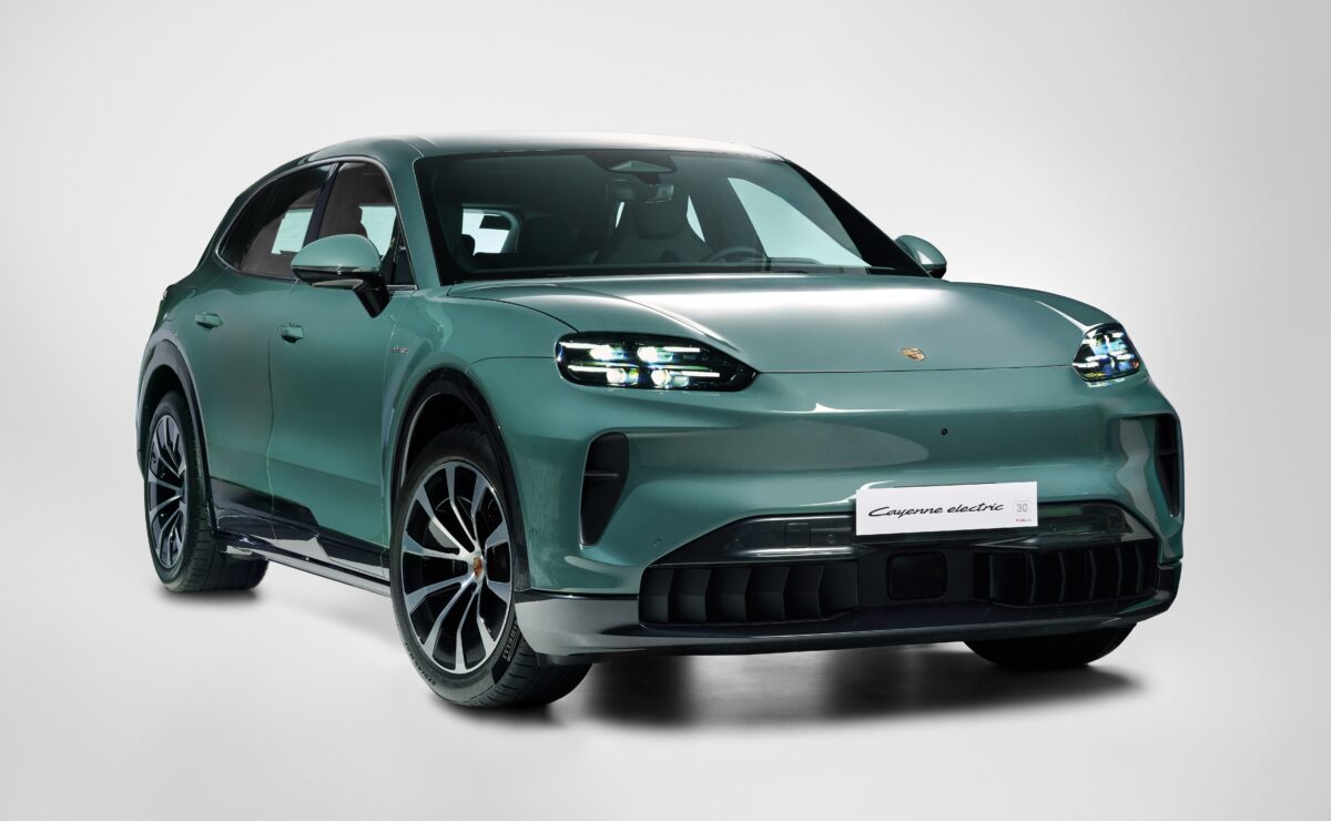 porsche cayenne electric